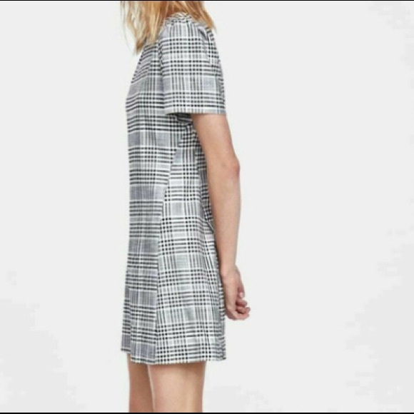 Dress - Picture 3 of 8